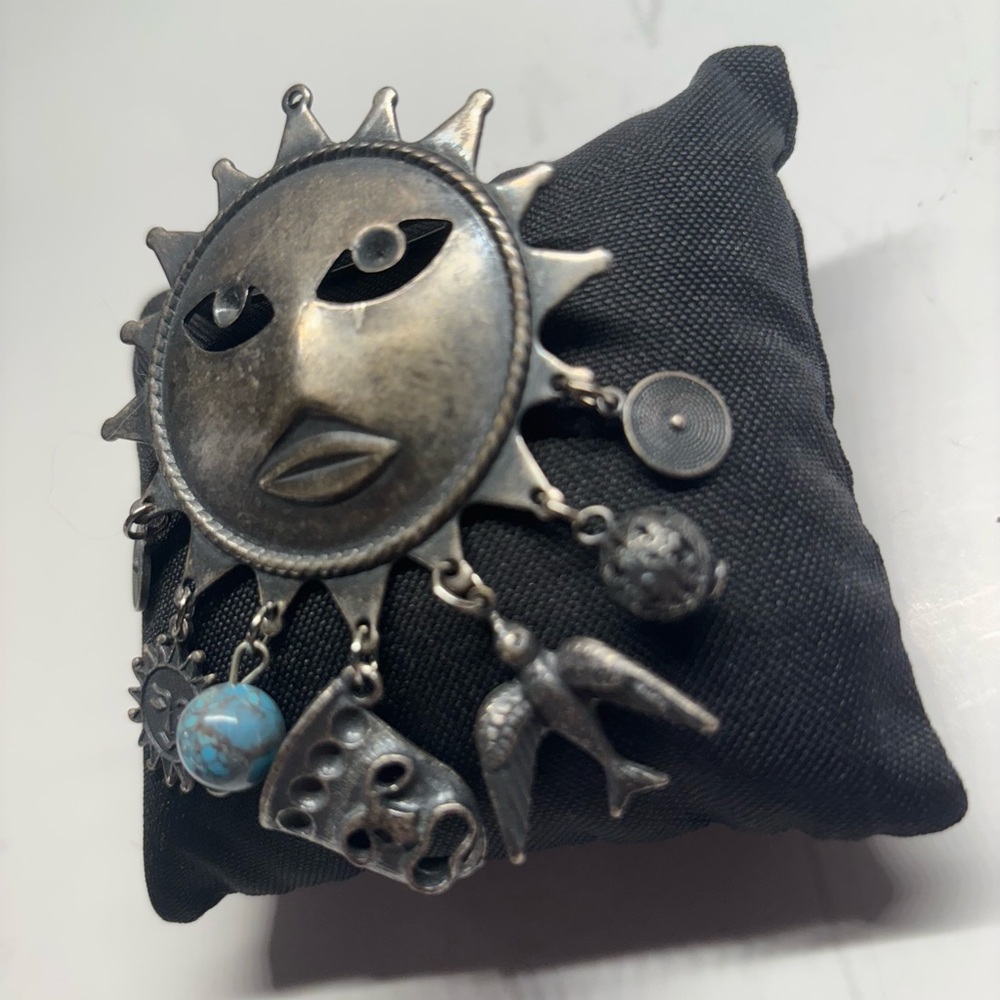 Silver Sun Face Brooch  Pin  Pendant with Charms - Picture 4 of 11